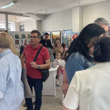 [WIDEO] Wernisaż wystawy Sekcji Plastycznych MDK w Radomsku