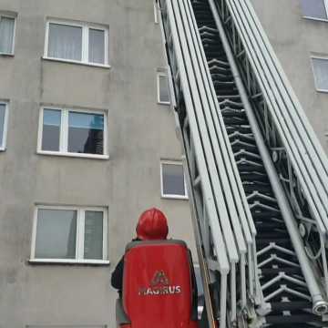 Strażacy pojawili się w blokach SM „Mostostalowiec” w Radomsku