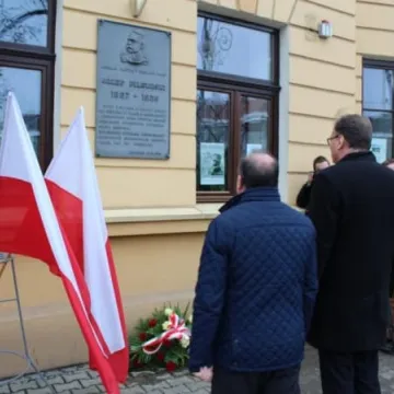 Upamiętnili marszałka