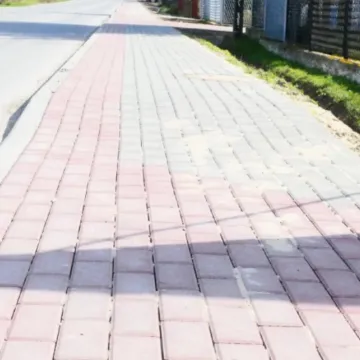 Nowy chodnik w Amelinie i Dziepółci