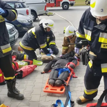Kolejne ćwiczenia obiektowe strażaków. Tym razem w nowym magazynie
