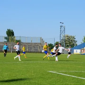 RKS wygrywa w meczu na szczycie 