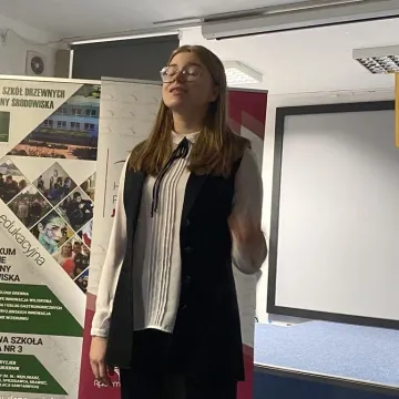 Recytowali wiersze w 3 językach w ZSDiOŚ w Radomsku