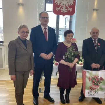 Razem przez pół wieku. Medale trafiły do dziesięciu par