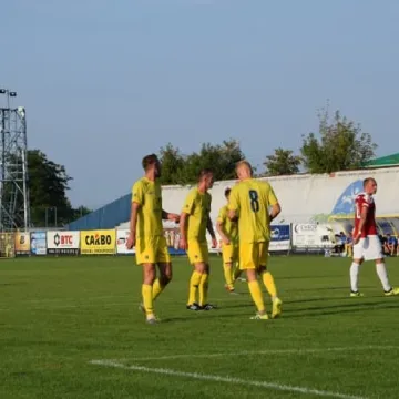 RKS przegrywa na własnym stadionie z Pogonią Grodzisk