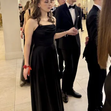Odliczanie do matury rozpoczęło się eleganckim balem w LO Przedborzu