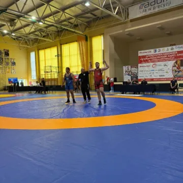 Mocne otwarcie sezonu przez radomszczańskich zapaśników