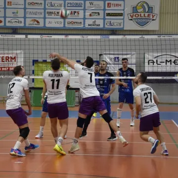 Pewne zwycięstwo i awans. METPRIM Volley Radomsko zagra w finale o II ligę!