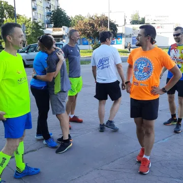 Biegacze z RUNdomsko uczcili sukces Beaty Janik