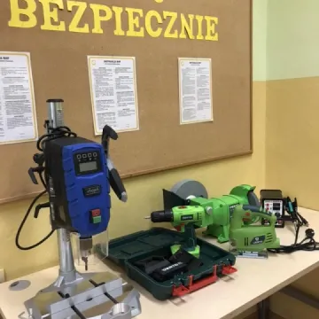 Szkoła w Kamieńsku realizuje projekt Laboratoria Przyszłości