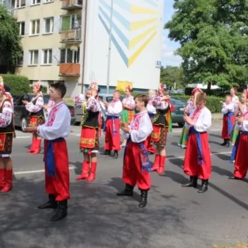 Kolorowa parada artystów z Cypru, Ukrainy i Polski