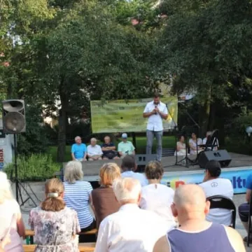 O miłości śpiewem