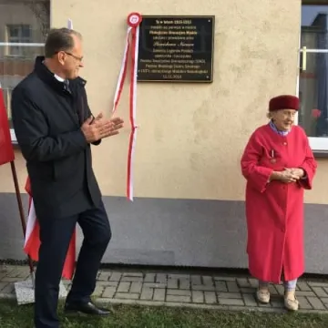 Odsłonięcie tablicy Stanisława Niemca