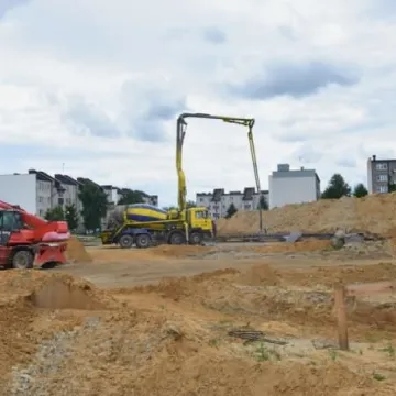 Budowa basenu: widać już fundamenty 