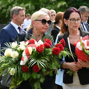 W Bąkowej Górze upamiętniono zamordowanych żołnierzy KWP