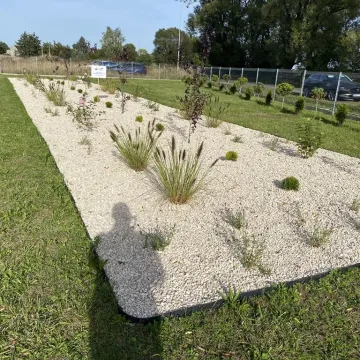 Okrajszów ma swój ekologiczny skwerek. Wielkie otwarcie z piknikiem