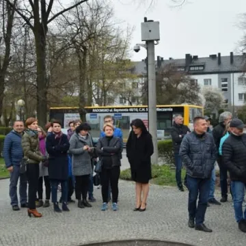 Wiec poparcia dla strajkujących nauczycieli w Radomsku