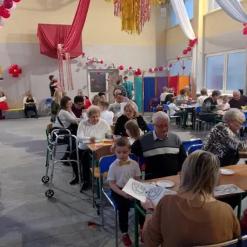 Karnawał połączył pokolenia w PSP nr 3 w Radomsku