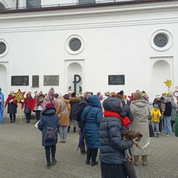 Orszak Trzech Króli w Radomsku: radość i kolędy