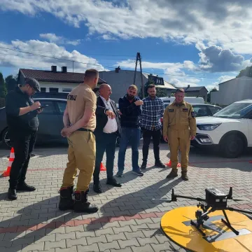 Strażacy ze Strzałkowa szkolili się z obsługi dronów