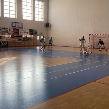 Grają i pomagają. VI Puchar Niezdobywców Pucharów dla Amelki