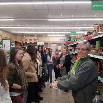 Handlowcy z ZSE na warsztatach w Delikatesach Centrum