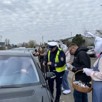 Świąteczny czas i większa czujność. Funkcjonariusze przypominali o bezpieczeństwie