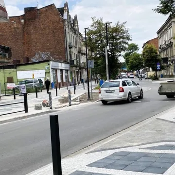 Na ul. Reymonta w Radomsku powraca ruch dwukierunkowy!