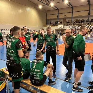 Zacięta walka w Radomsku. METPRIM Volley pokonuje Resursę Łódź po tie-breaku