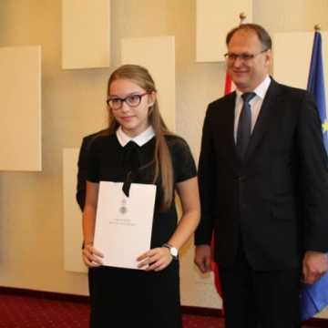 Radomszczańscy uczniowie nagrodzeni przez miasto