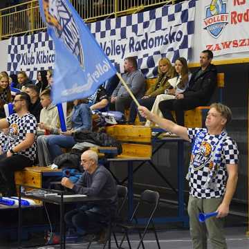 Emocje na parkiecie. METPRIM Volley Radomsko zwycięża ze Skrą II Bełchatów