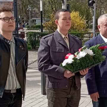 Przedstawiciele Nowej Lewicy złożyli kwiaty