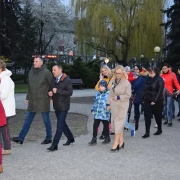 Wiec poparcia dla strajkujących nauczycieli w Radomsku