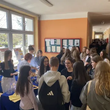 Quizy, doświadczenia. I LO przyciągnęło uczniów