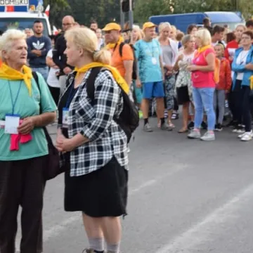 Wierni z Radomska wyruszyli na Jasną Górę