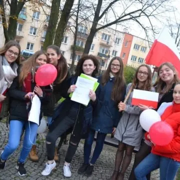 Młodzież pamięta o niepodległości