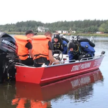 Ćwiczenia wodno-nurkowe strażaków z Radomska