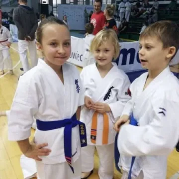 10 medali dla zawodników Klubu Karate „Randori”