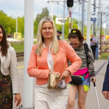 Pociąg „Warszyc” wjechał na peron w Radomsku