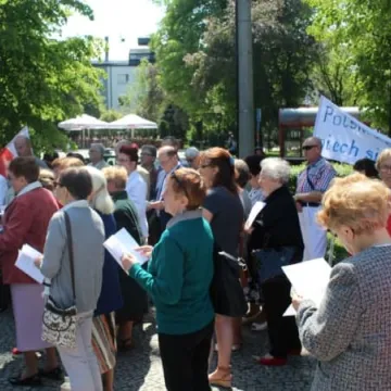 Wiec w obronie wiary w Radomsku