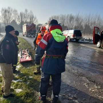 Człowiek pod wodą! Ćwiczenia ratownicze strażaków z Radomska na Folwarkach