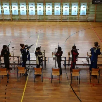 Strzeleckie sukcesy zawodników OKSS „10-tka”