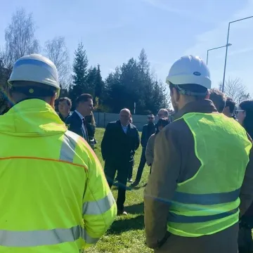 Wbito symboliczną łopatę. W Radomsku ruszyła budowa bloków SIM