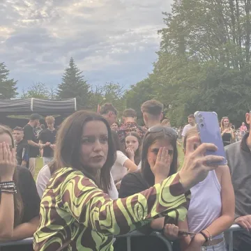 Pełne emocji koncerty w Radomsku. Scena parku Solidarności tętniła życiem