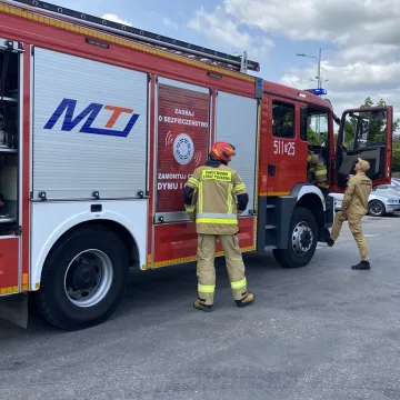 Symulacja wypadku i zarządzanie kryzysowe. Trening 9. Łódzkiej Brygady OT w Radomsku