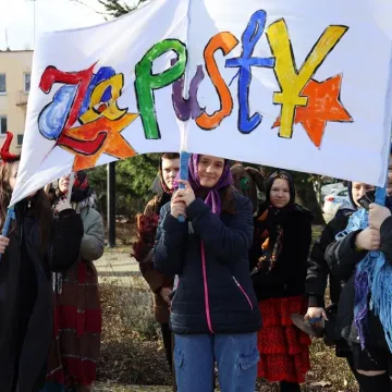 Zapustowy korowód przeszedł ulicami Radomska. Już po raz piętnasty...