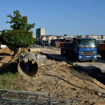 Prace przy budowie ronda na ul. Brzeźnickiej