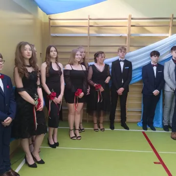 Bal na zakończenie ósmej klasy w PSP nr 2 w Radomsku