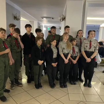 W Radomsku znów zasiedli do wspólnej Wigilii. 150 osób przy jednym stole