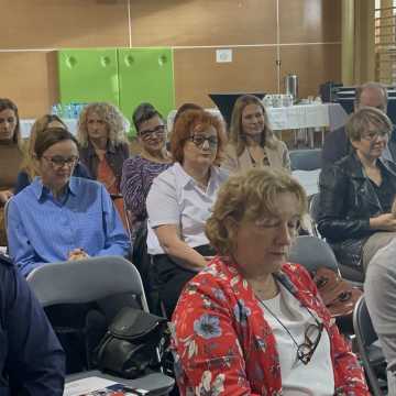 Konferencja o wsparciu dla nauczycieli i szkół „Nauczycielu, nie jesteś sam!”